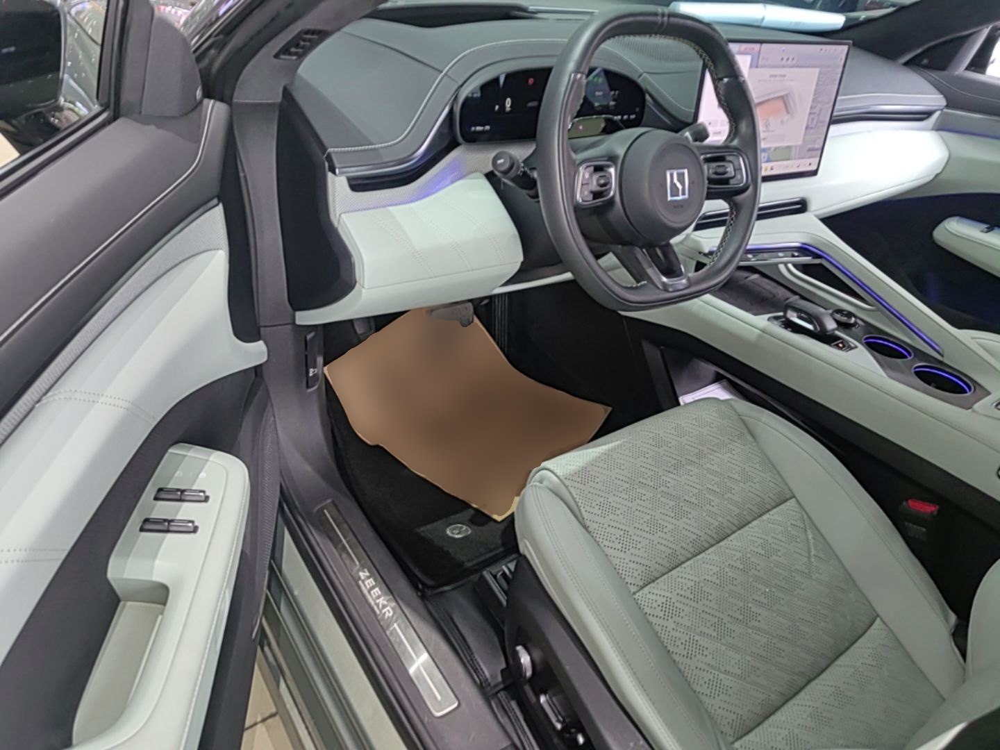 Zeekr 001 2024 WE Edition 95 kWh All-Wheel Drive — снимка 18