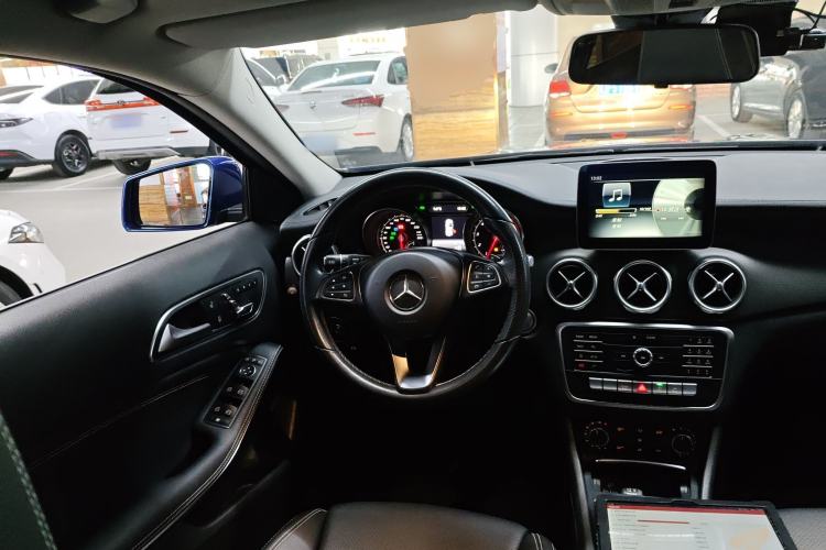 Used Mercedes-Benz GLA 2017 GLA 200 Fashion Model