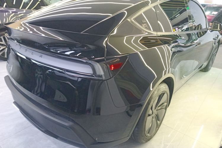 Used Tesla Model Y 2025 Rear-Wheel-Drive Version Rear Right 45 Deg