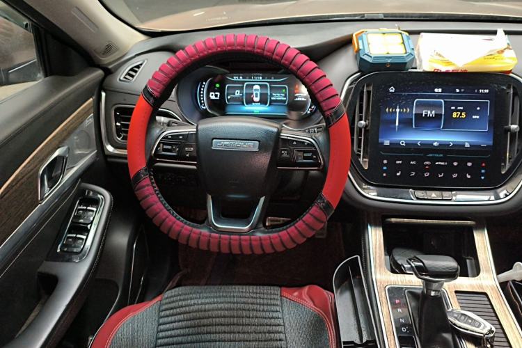 Used JETOUR X70 2020 1.5T DCT Luxury Edition 6 Seats