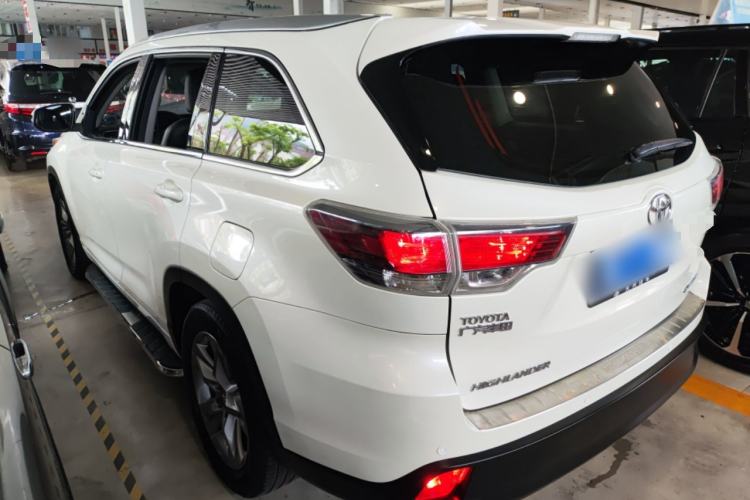 Used Toyota Highlander 2015 2.0T Four-Wheel Drive Luxury Edition 7-Seater Rear Left 45 Deg