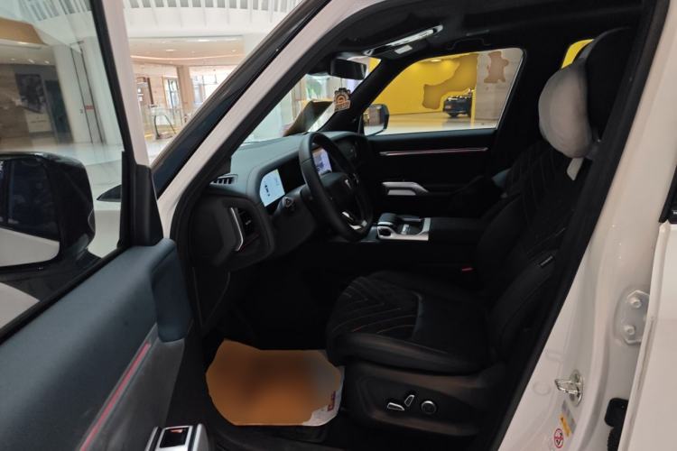 Used Deepal G318 2024 Four-Wheel-Drive Air Suspension Model Left Front Seat