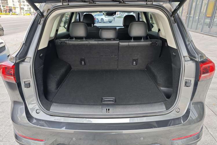 Used Roewe RX5 MAX 2022 1.5T Automatic Zhiwei Prestige Edition
