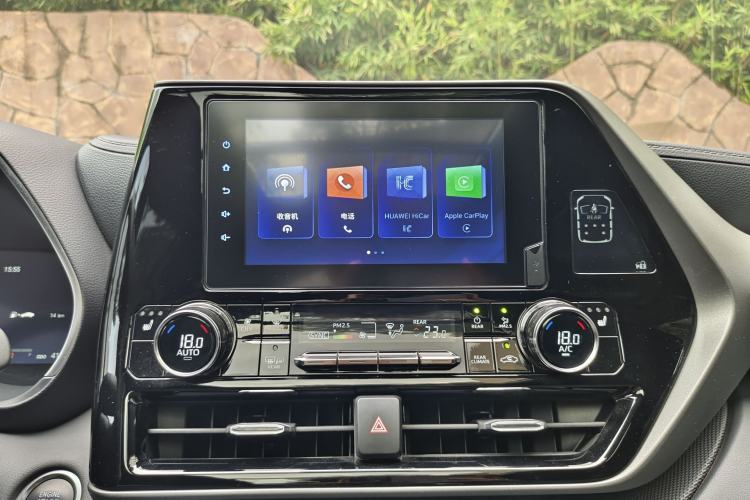 Used Toyota Crown Kluger 2022 2.0T Four-Wheel Drive Enjoyment Edition Interior 9