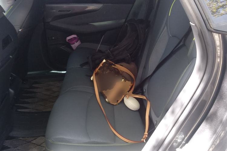 Used Lynk & Co 08 EM-P 2025 120km Long-Range Halo Left Rear Seat