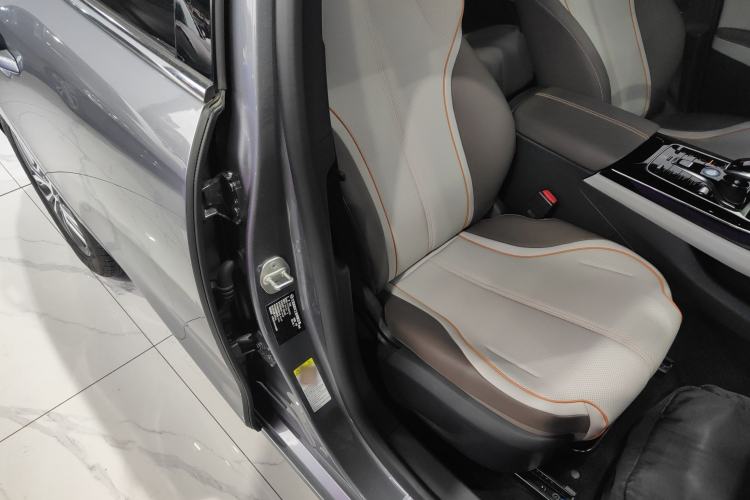 Used BYD Qin PLUS 2024 Honor Edition EV 510KM Beyond Model
