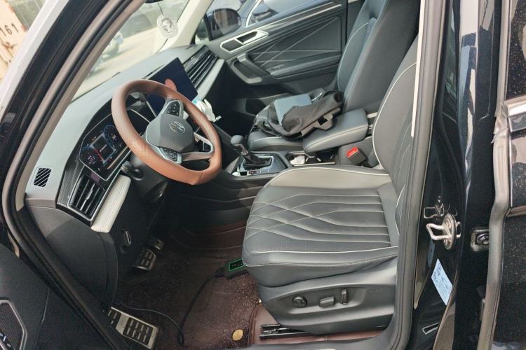 Used Volkswagen Tiguan L 2024 330TSI Automatic Two-Wheel Drive R-Line Enhanced Edition
