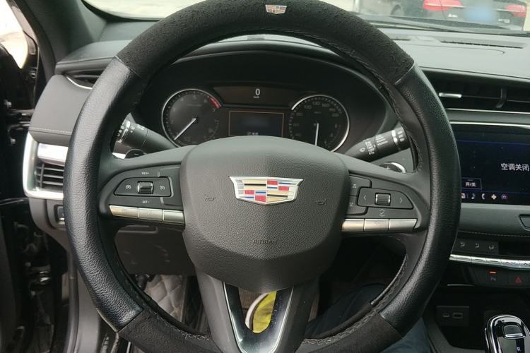 Used Cadillac XT4 2022 28T Two-Wheel Drive Fashion Edition Steering Wheel