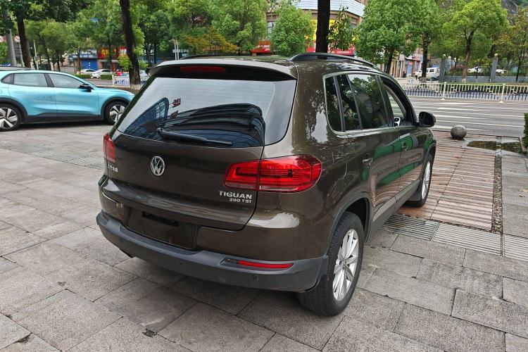 Used Volkswagen Tiguan L 2016 280TSI Automatic Two-Wheel-Drive Silk Road Style Edition
