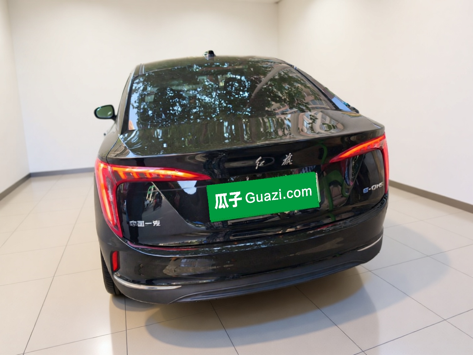 Hongqi E-QM5 2023 Base Travel Edition — снимка 4