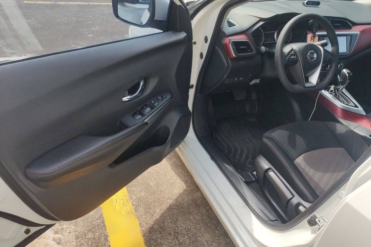 Used Nissan Lannia 2016 1.6L CVT Smart Cool Edition Driver Seat