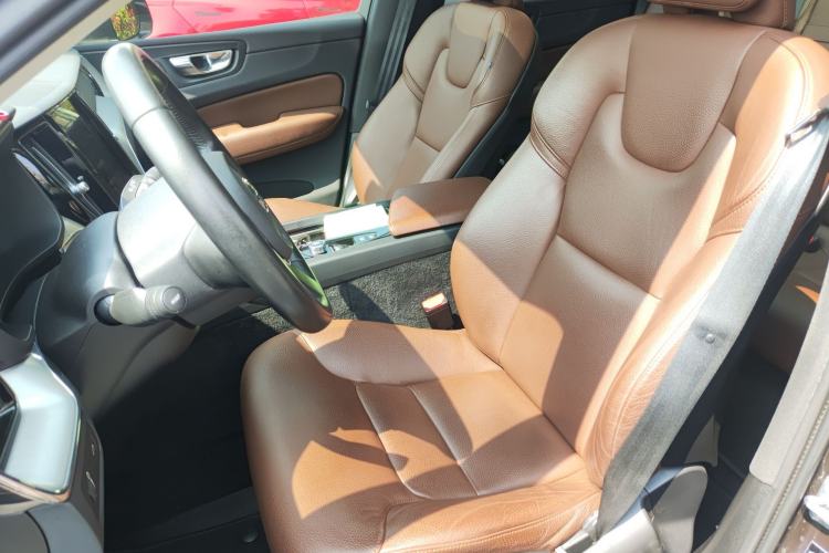 Used Volvo XC60 2020 T5 4x4 Zhiyi Luxury Edition
