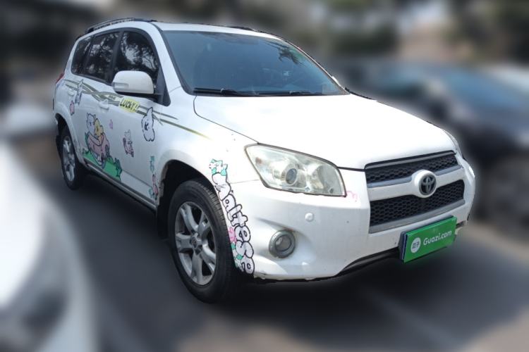 Used Toyota RAV4 2011 2.4L Automatic 4x4 Luxury Edition Front Right 45 Deg