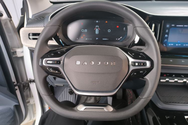 Used Baojun RM-5 2019 1.5T CVT 24-Hour Online Luxury Version 6 Seats Steering Wheel