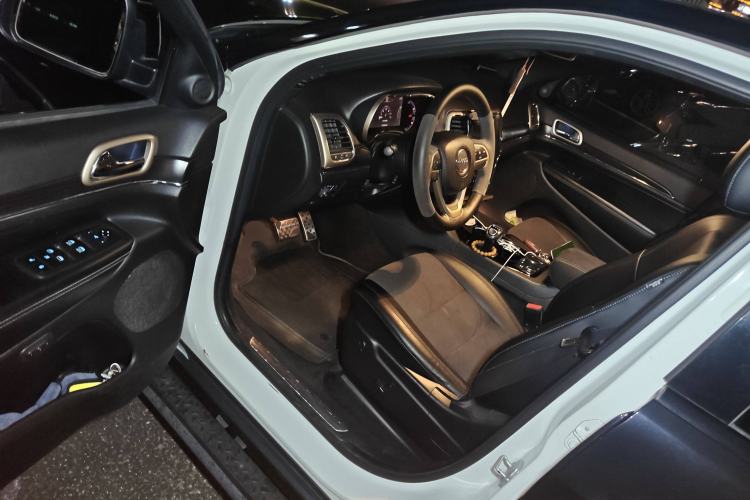 Used Jeep Grand Cherokee 2014 3.6L Elite Navigation Edition
