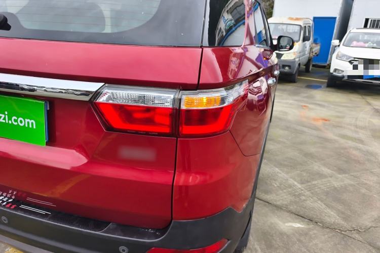 Used Dongfeng Fengon S560 2018 1.8L Manual Comfort 7-Seater
