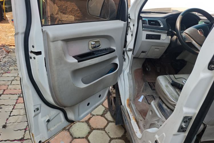 Used Jinbei New Hiace X30L 2018 1.5L Wealth Edition DLCG14 Driver Seat