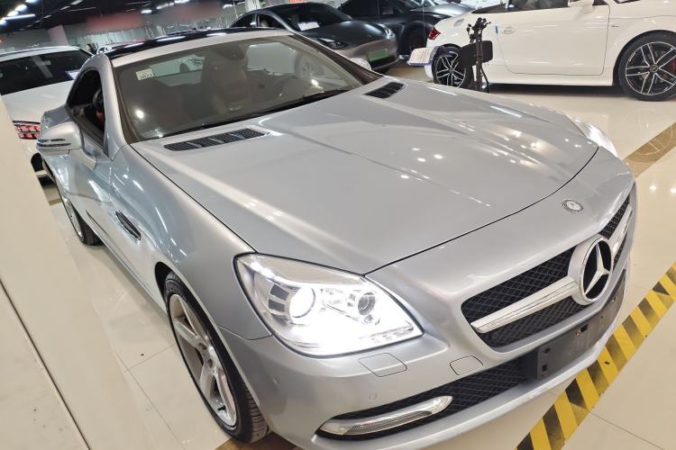 Used Mercedes-Benz SLK-Class 2011 SLK 200 Fashion Model
