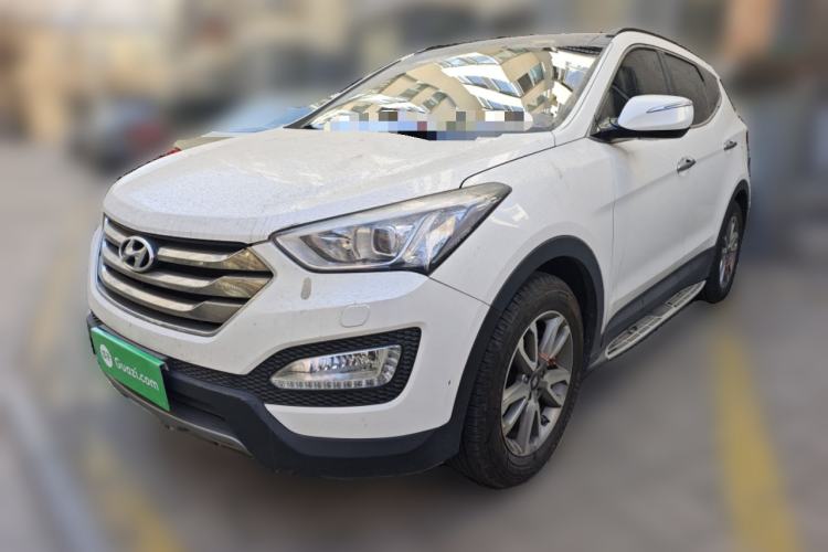 Used Hyundai Santa Fe 2013 Revised Version 2.4L Automatic All-Wheel Drive Luxury Trim