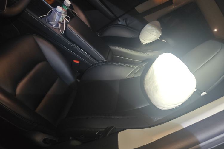 Used Tesla Model Y 2023 Rear-Wheel-Drive Version
