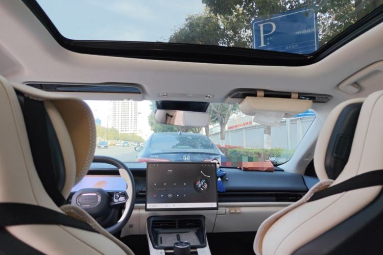 Used Lynk & Co 07 2024 EM-P 126 Long-Range Halo