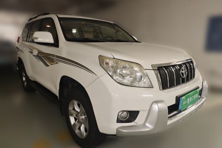 Used Toyota Prado 2010 2.7L Automatic Deluxe Edition Front Right 45 Deg