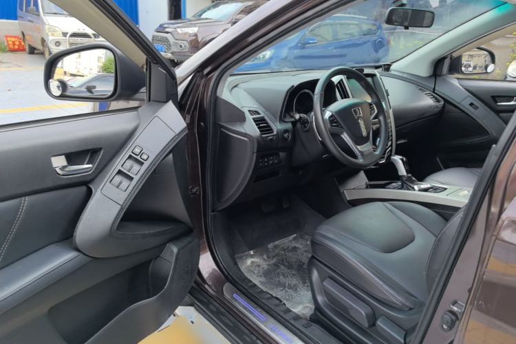 Used Luxgen U6 SUV 2017 1.8T Enhanced Charm Edition
