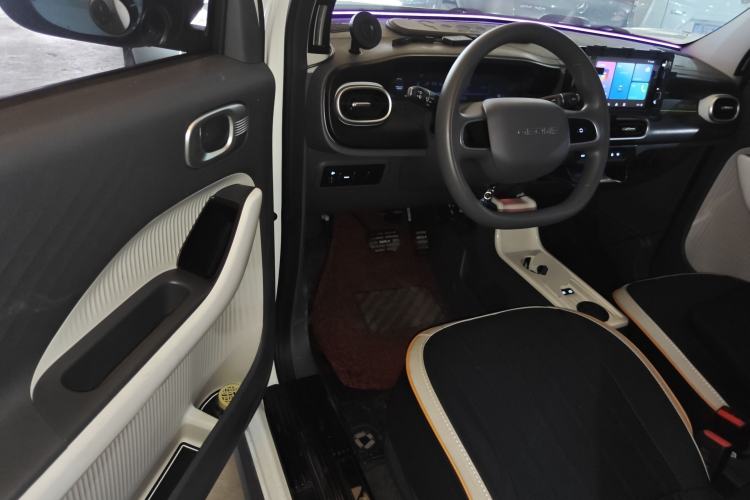 Used Geely Galaxy Panda 2025 210km Panda Rider Steering Wheel