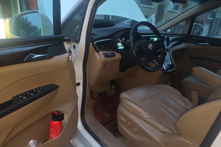 Used Buick GL8 2017 ES 28T Luxury Model China V Standard Interior 3