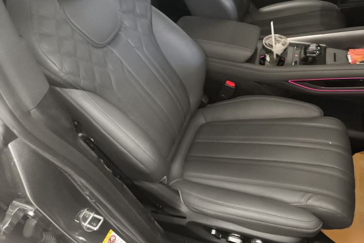 Used BYD Song L EV 2025 Intelligent Driving Version 662 km LiDAR Excellence Edition Right Front Seat