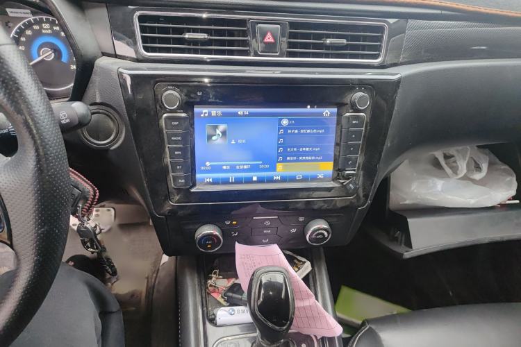 Used Dongfeng Fengon 580 2017 1.5T CVT Comfort Model Audio And AC Panel