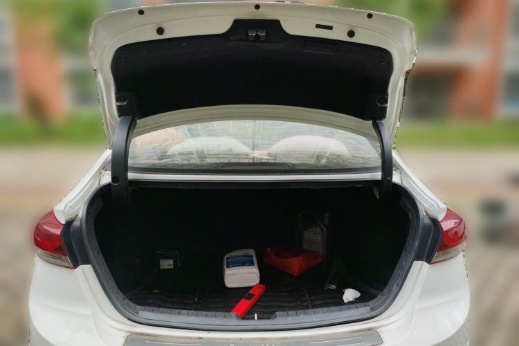 Used Hyundai Elantra (6th Generation / Lingdong) 2018 1.4T Dual-Clutch Xuan Dong · Dynamic Edition Trunk