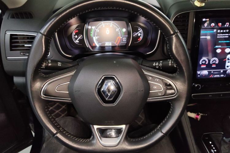 Used Renault Koleos 2017 2.0L Two-Wheel-Drive Leading Edition