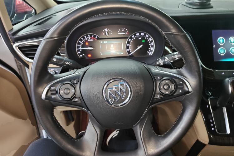 Used Buick GL8 2017 ES 28T Luxury Model China V Standard Steering Wheel
