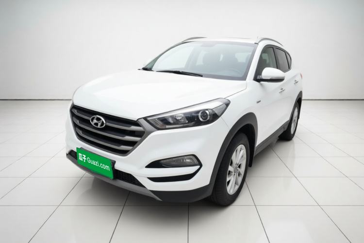Used Hyundai Tucson 2015 1.6T Dual-Clutch Two-Wheel-Drive Smart Model Guazi used car, China used car export, Used car for sale, Used cars, Cheapest cars for sale