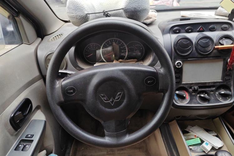 Used Wuling Hongguang 2013 1.5L Base Version