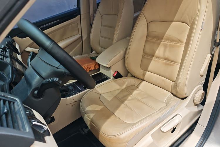 Used Volkswagen Passat 2013 1.8TSI DSG Prestige Edition Left Front Seat