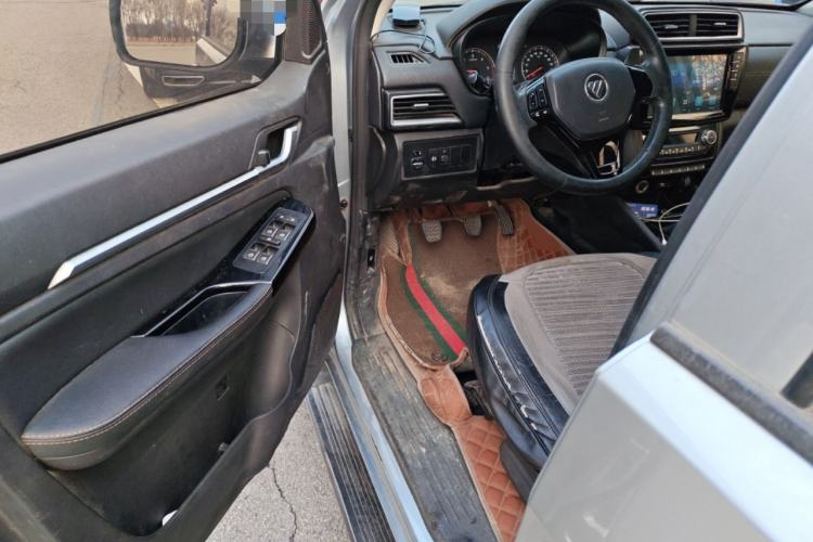 Used Foton Tunland 2020 2.0T Tigon 5 Diesel Two-Wheel-Drive Luxury Version Long Wheelbase Flatbed – 4F20TC