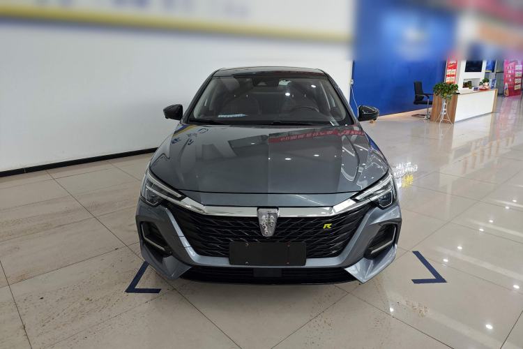 Used Roewe i6 MAX 2020 300TGI Automatic Supreme Edition with Cool Sunroof and Advanced Driving Features
