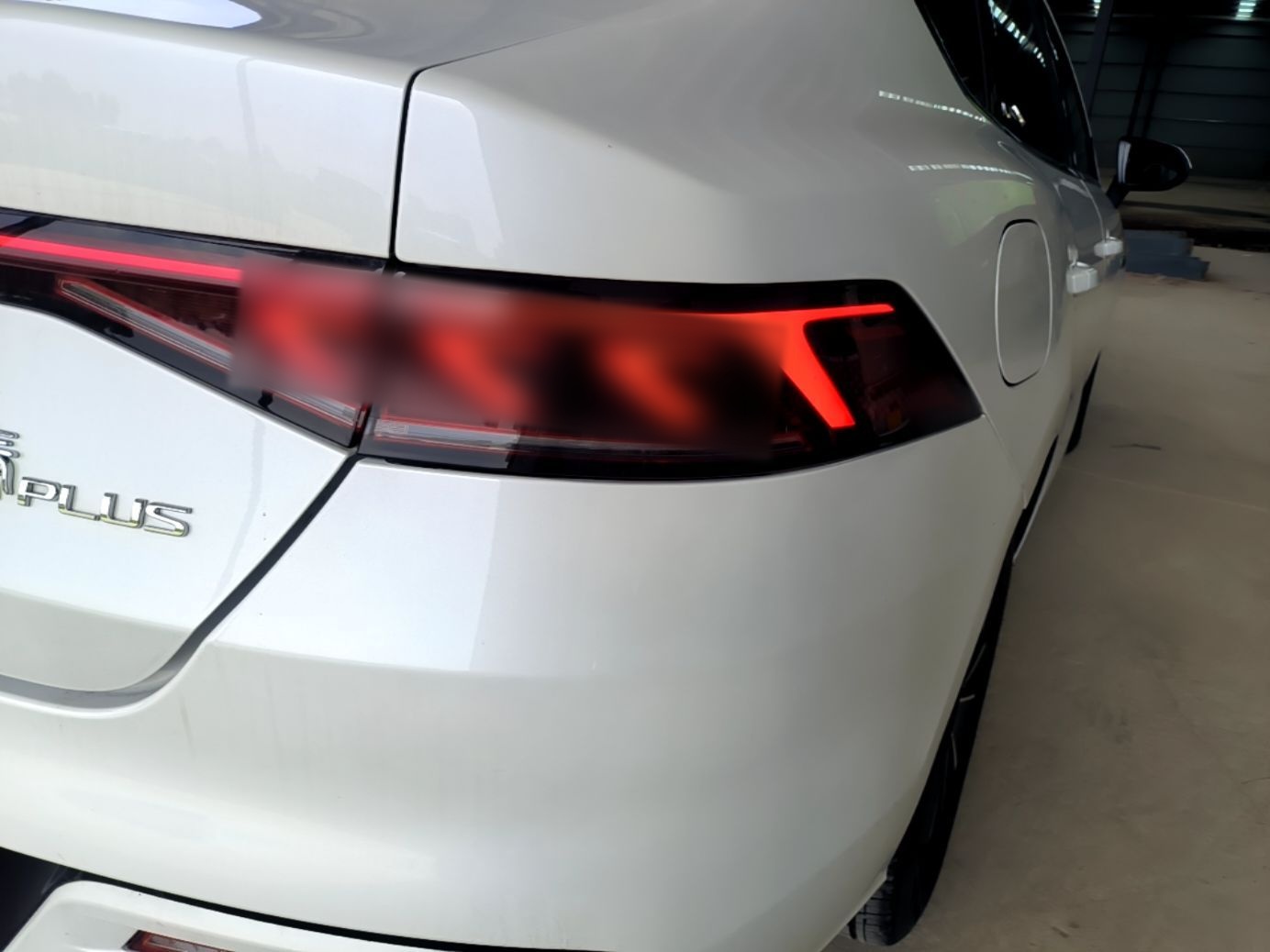 BYD Qin PLUS 2024 HONOR Edition DM-i 55KM Leading Model — снимка 9