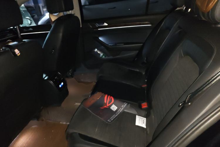 Used Volkswagen Magotan 2017 330TSI DSG Luxury Model Left Rear Seat