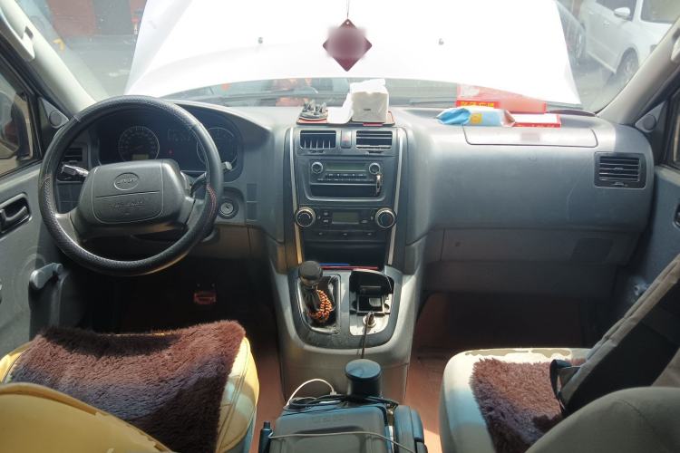 Used Jinbei Grace 2016 2.0L Express Utility Model Center Console