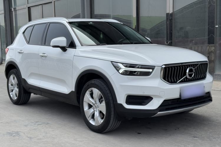 Used Volvo XC40 2021 T4 4x4 SmartDrive Fashion Edition Exterior 1