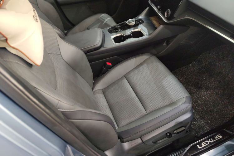 Used Lexus RZ 2023 450e All-Wheel Drive Luxury Edition