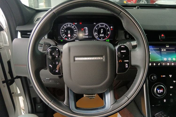 Used Land Rover Discovery Sport 2020 249 PS R-Dynamic Performance Edition Steering Wheel