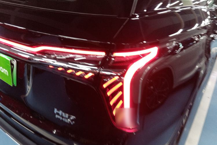 Used Hongqi HS7 PHEV 2024 2.0T PHEV Four-Wheel Drive Flagship Edition 6 Seats
