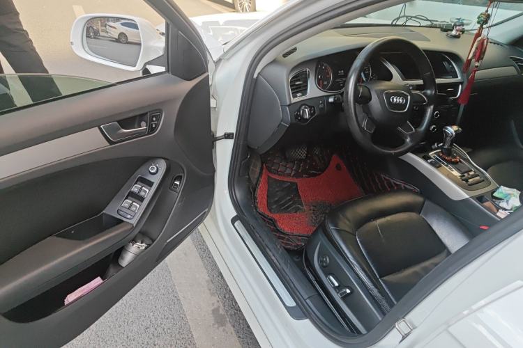 Used Audi A4L 2013 30 TFSI Automatic Comfort Model Driver Seat