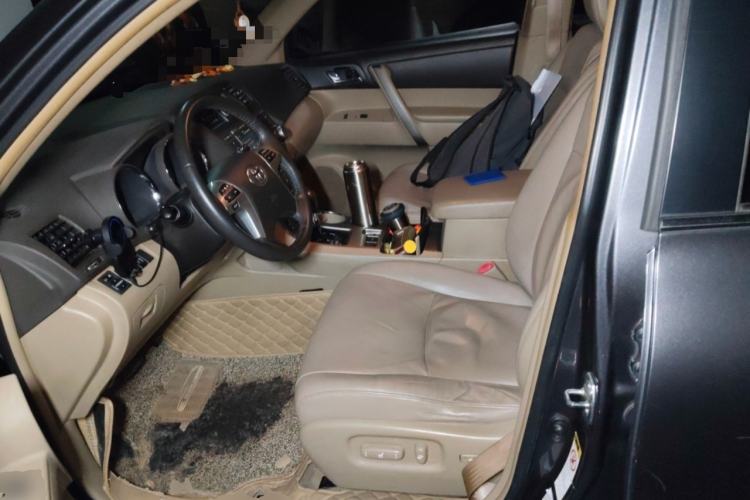 Used Toyota Highlander 2012 2.7L Two-Wheel Drive 7-Seater Luxury Edition