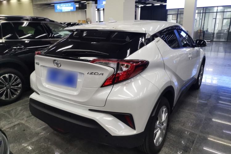 Used Toyota IZOA 2022 2.0L Yixing Version
