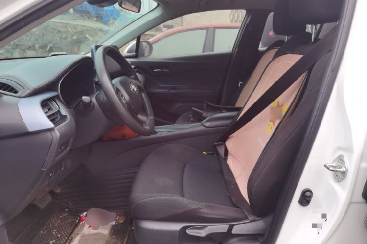 Used Toyota IZOA 2021 Dual-Motor 2.0L Yi Xing Edition Left Front Seat